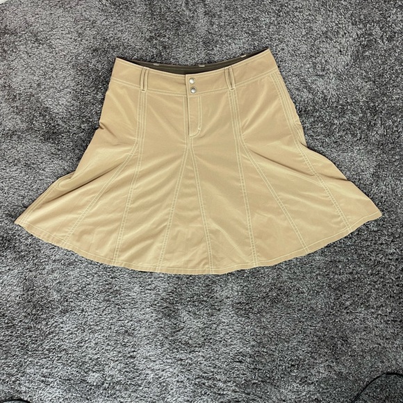 Athleta tan whatever pleated skort shorts skirt woman’s size 6 - Picture 3 of 15